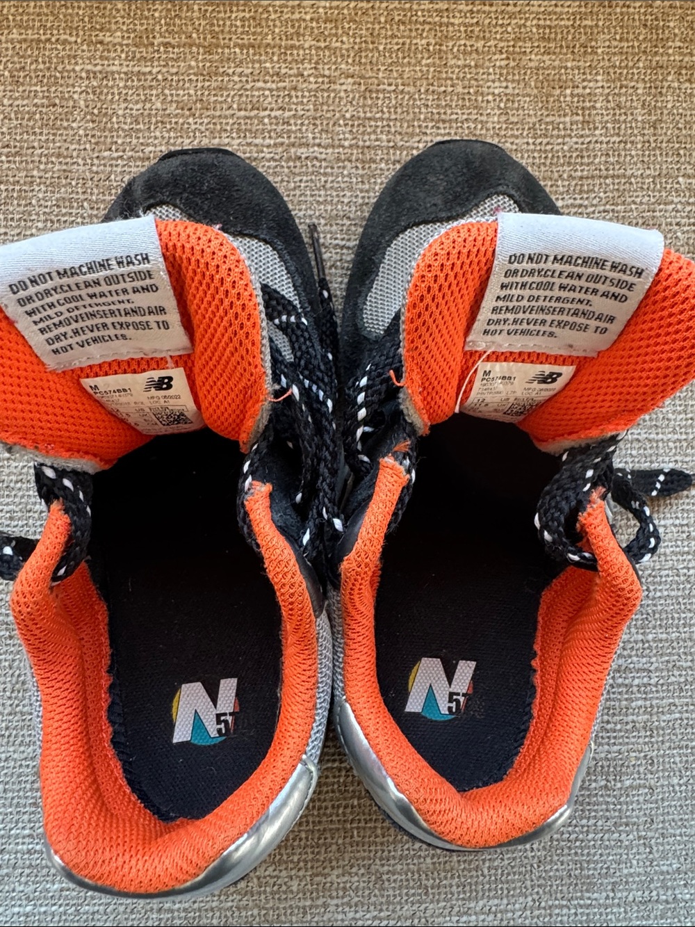 New Balance 574 Kids Sneakers super awesome color size 12 - Picture 9 of 9